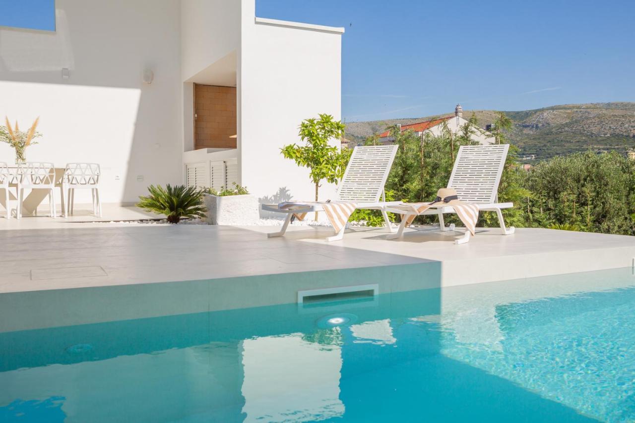 Villa Biancomar Трогир Екстериор снимка